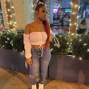 Meet your Posher, Nyla